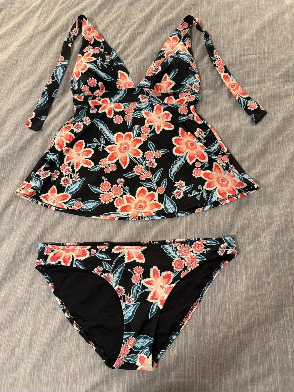 Women’s Floral Tankini Swim Set with Coral and Blue Accents